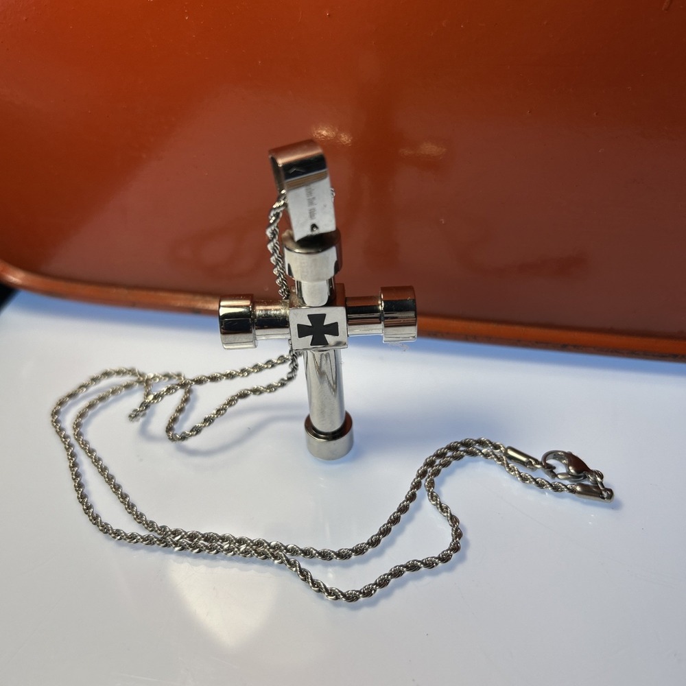 Stainless Steel cross Pendant Necklace 20" Heavy - Picture 7 of 8